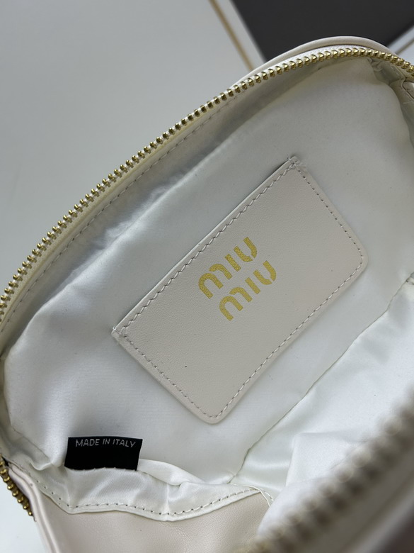 Miu 7036 19 5x10 5x4 5cm jj4_8