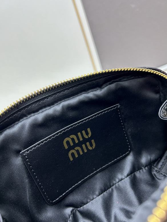 Miu 7036 19 5x10 5x4 5cm jj_8