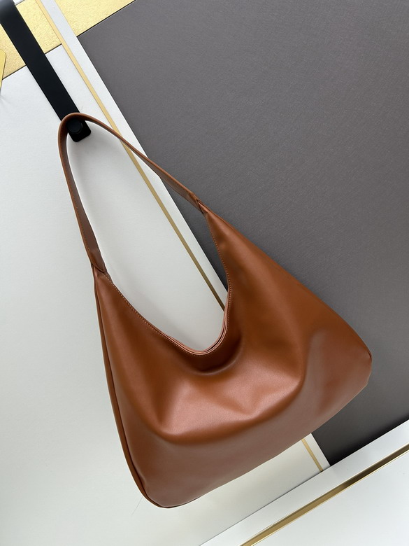 Miu C7006 44x31 5x7cm jj1_2