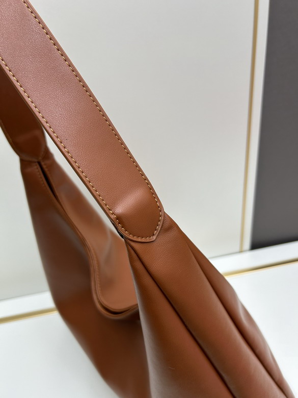 Miu C7006 44x31 5x7cm jj1_6