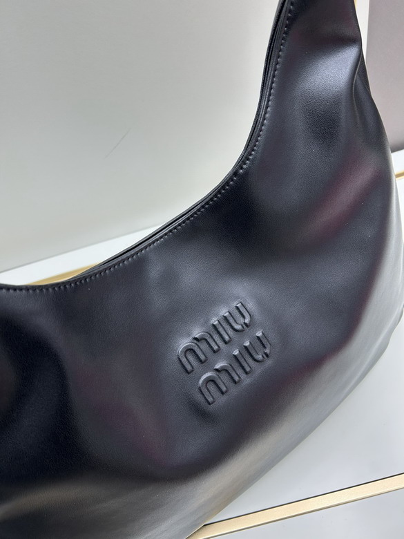 Miu C7006 44x31 5x7cm jj_5