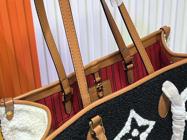 On M45039 33x27x14cm ss1_7