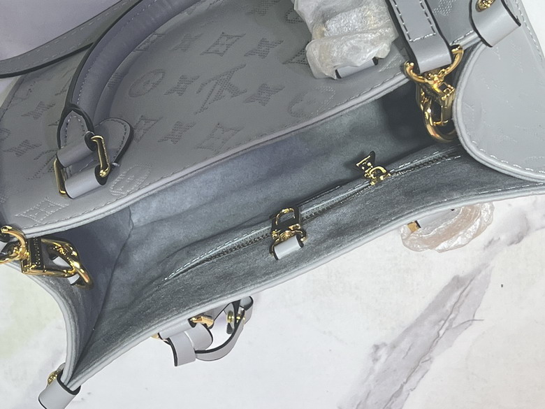 On M45659 25x19x11cm ss1_7