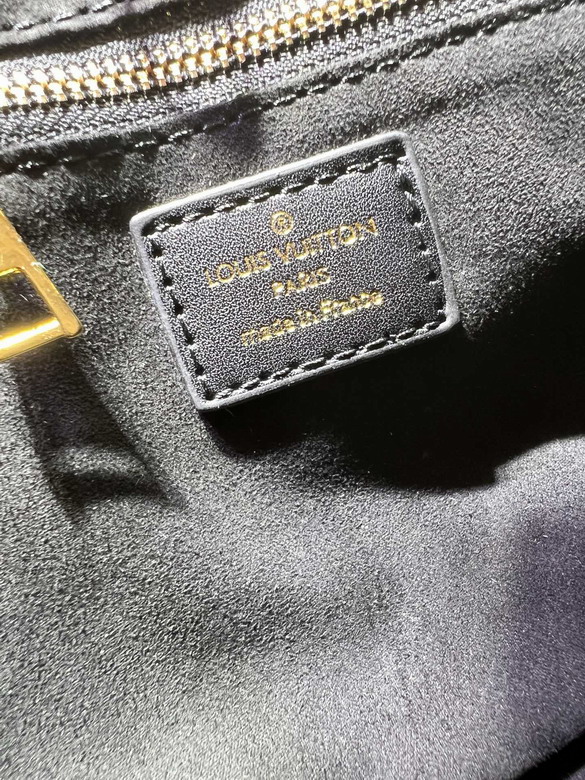 On M45659 25x19x11cm ss2_8