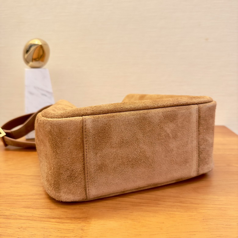 YSL 713938 22x22x10cm 8D_4