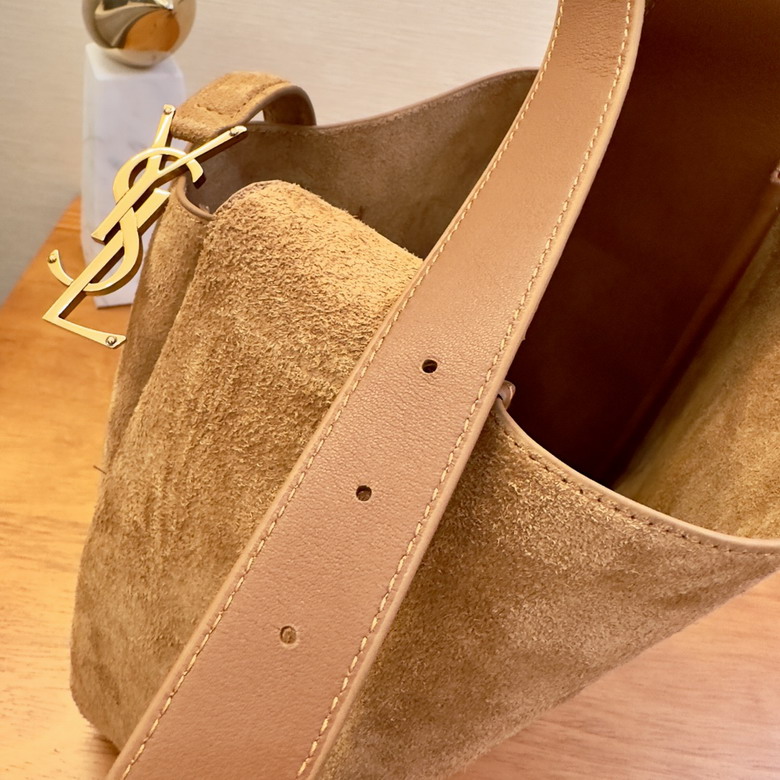 YSL 713938 22x22x10cm 8D_8