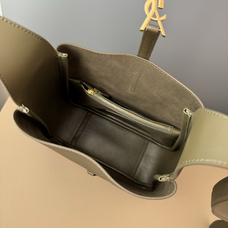 YSL 713938 23x22x8 5cm 8D1_7