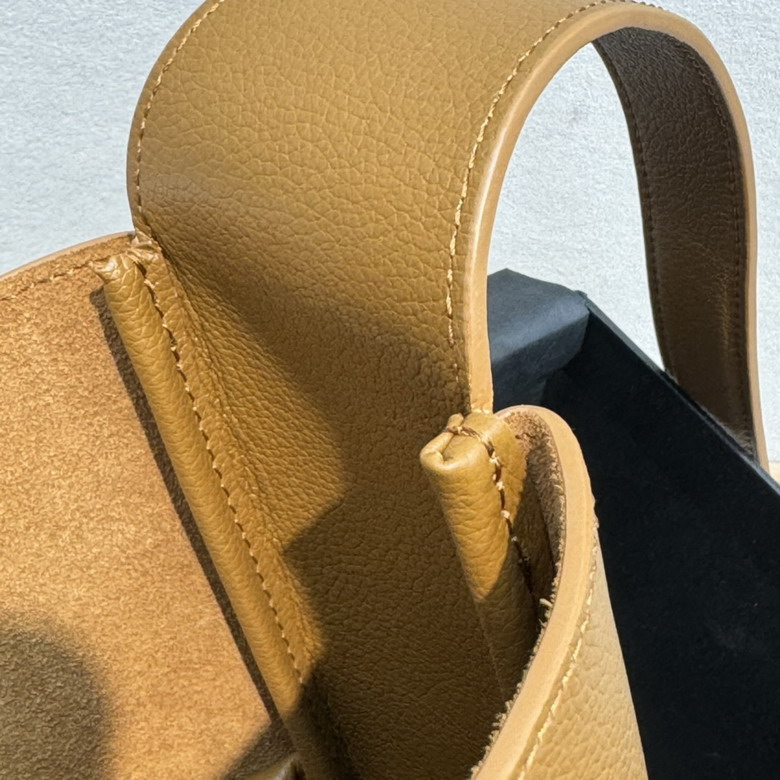 YSL 713938 23x22x8 5cm 8D_9