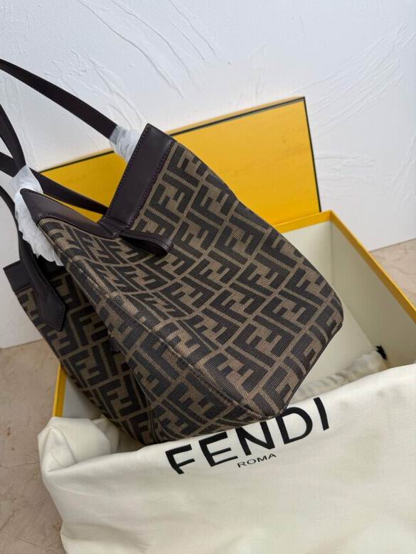 0893 27X27X16.5cm YG 2