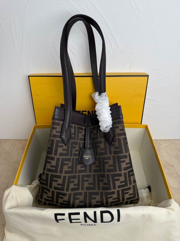 0893 27X27X16.5cm YG 4