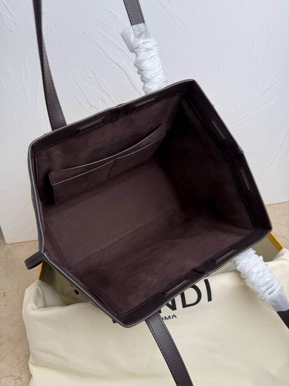 0893 27X27X16.5cm YG 6