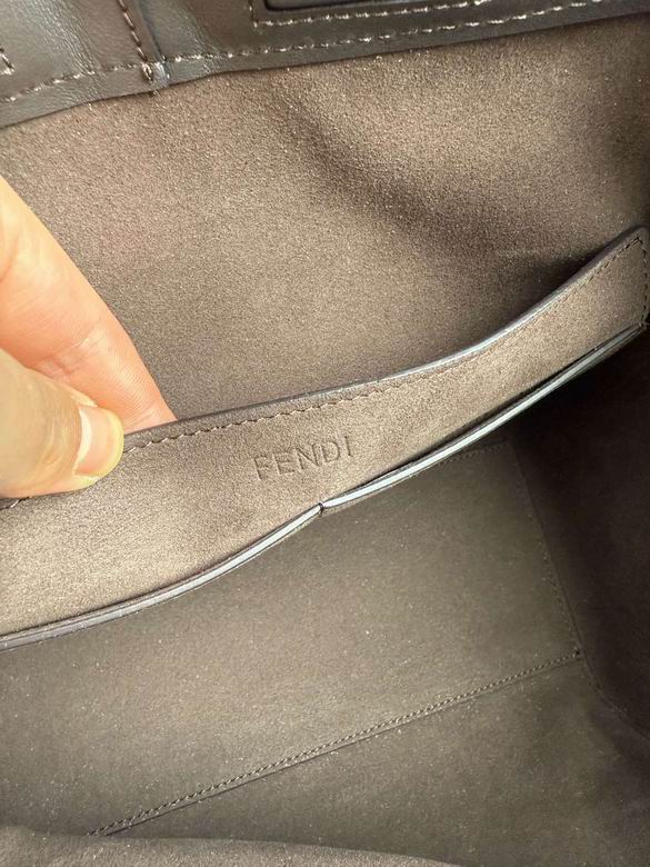 0893 27X27X16.5cm YG 7