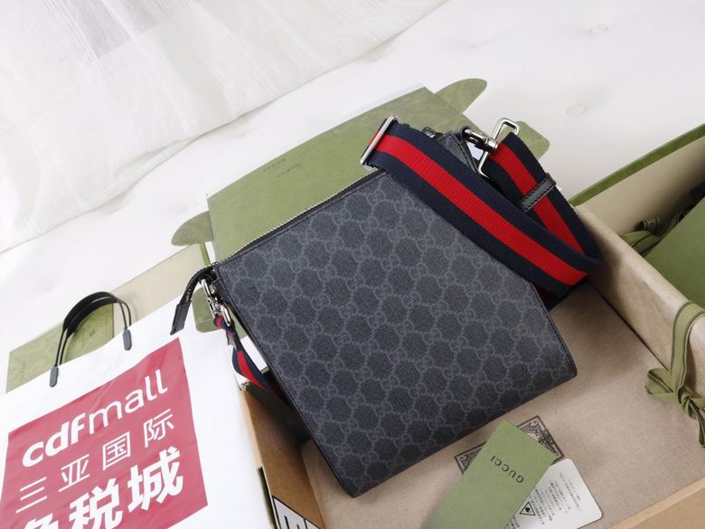 523599 21X23X4cm YG 1