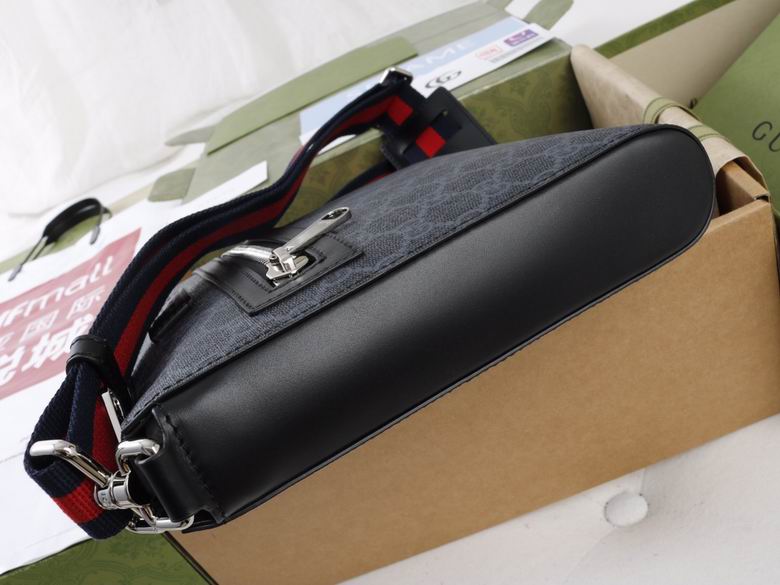 523599 21X23X4cm YG 3