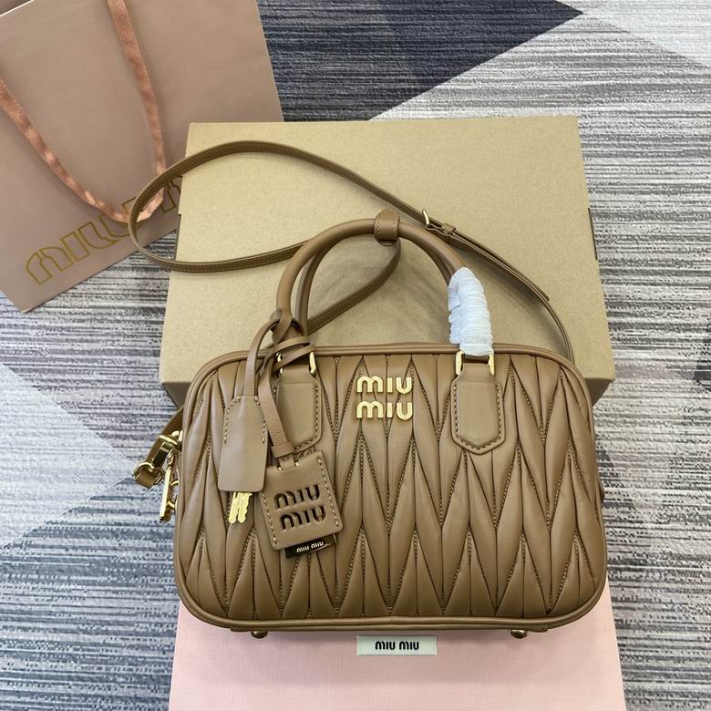 5BB124 24X17X7.5cm MP 2色 13