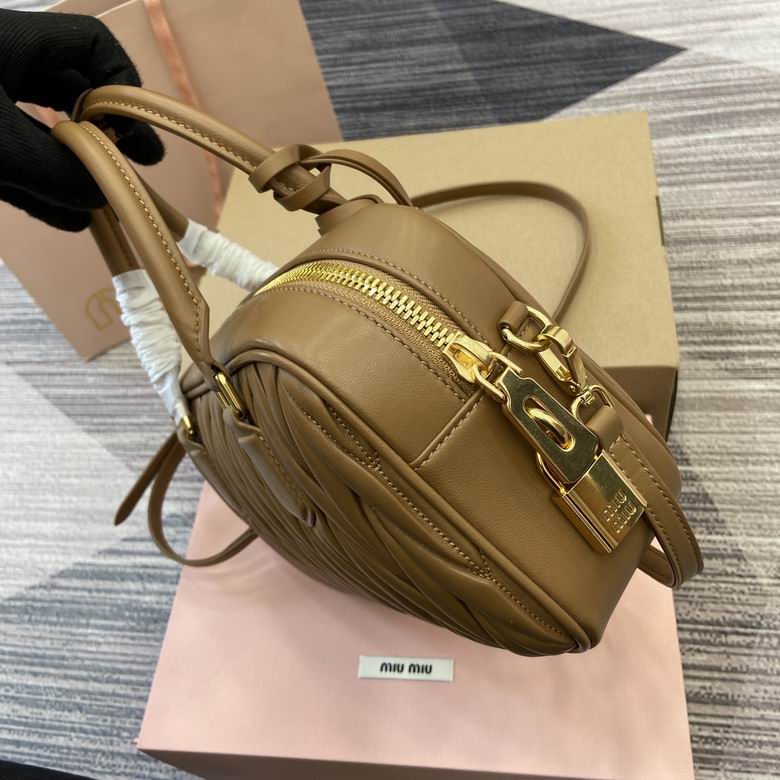 5BB124 24X17X7.5cm MP 2色 15