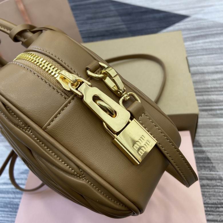 5BB124 24X17X7.5cm MP 2色 16