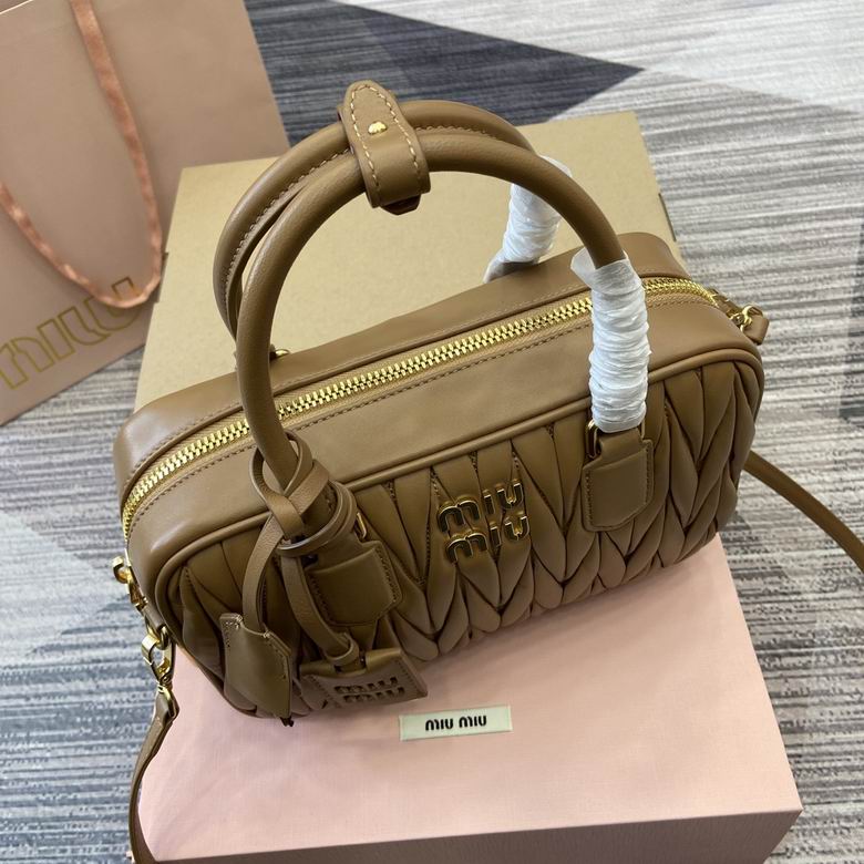 5BB124 24X17X7.5cm MP 2色 17