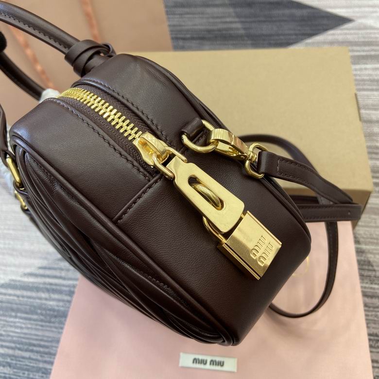 5BB124 24X17X7.5cm MP 2色 2