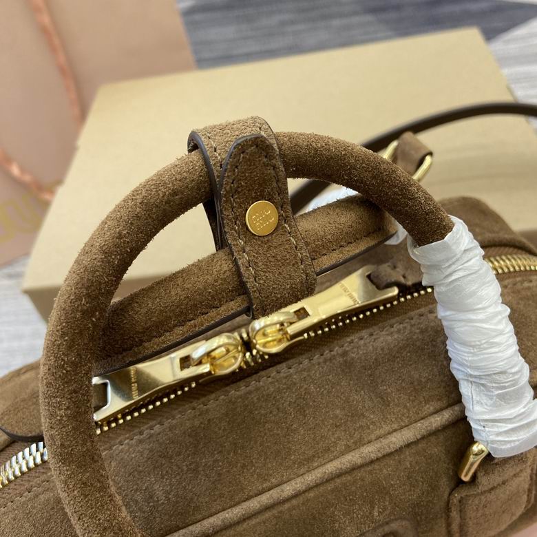 5BB142 22X10.5X7.5cm MP 5