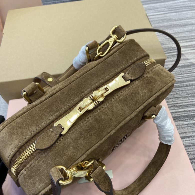 5BB142 22X10.5X7.5cm MP 9