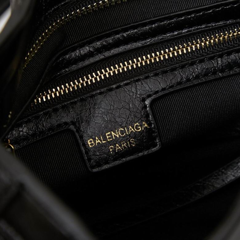 6890 25X19X7cm XMY 4色 61