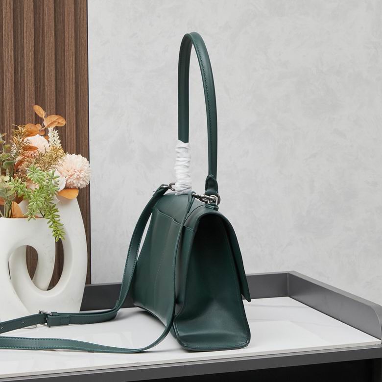 6899 32X19X10cm XMY 10色 64