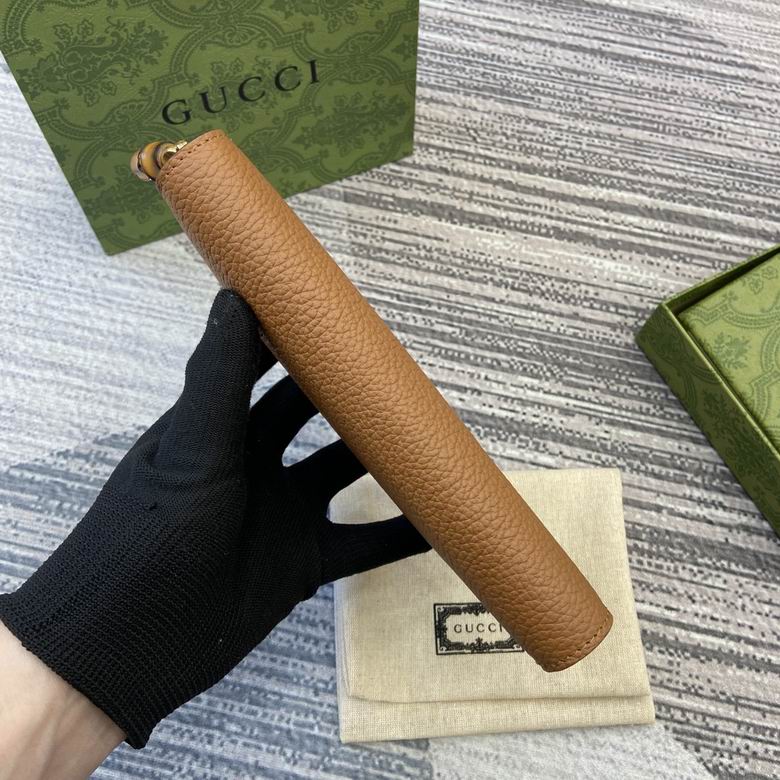 739499 19.5X11X3cm MP 3