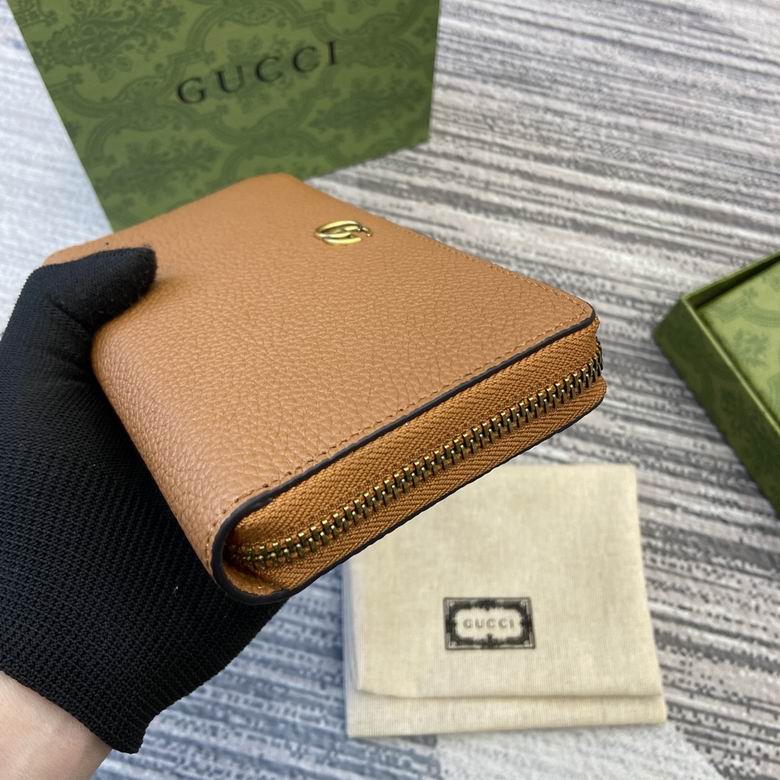 739499 19.5X11X3cm MP 4