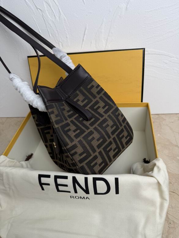 8092 15X18.5X15cm YG 3