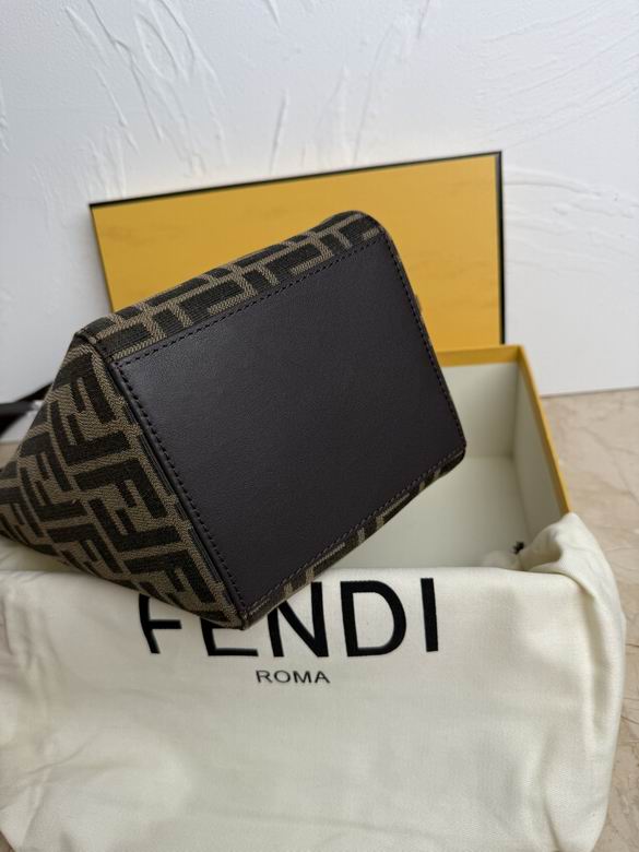 8092 15X18.5X15cm YG 8