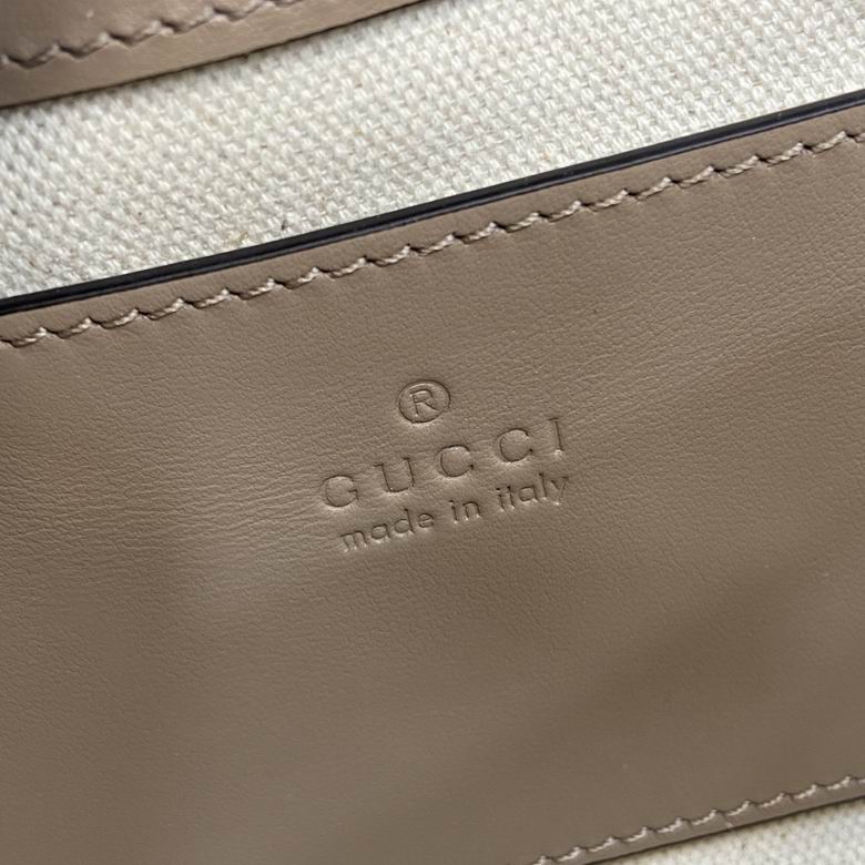 811238 17X13X6cm MP 10