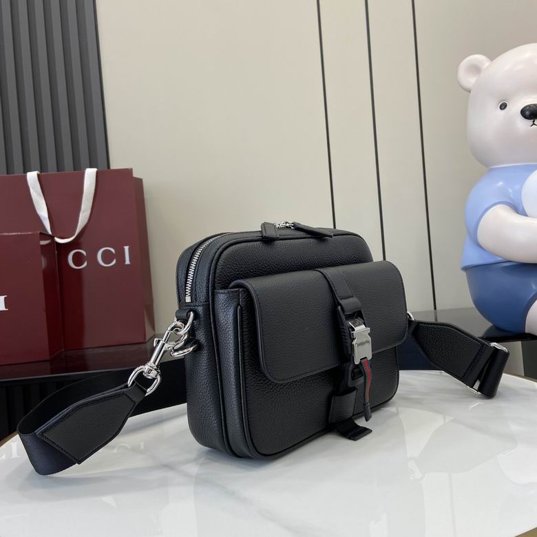 816751 23X19X10cm YG 2