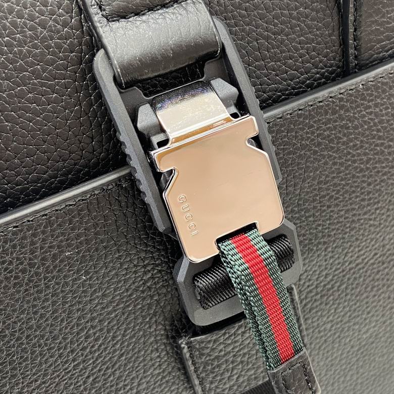 816757 37X29X7cm YG 5