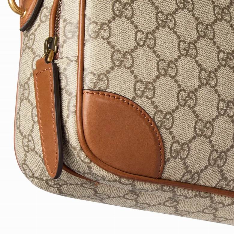 821160 23.5X18X8cm MP 7