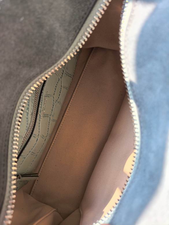 905 28.5X19X11.5cm TB 4