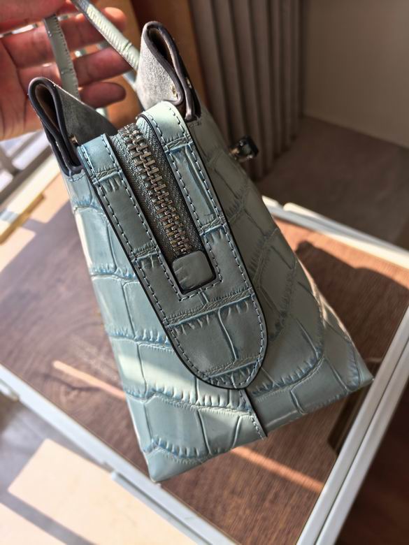 905 28.5X19X11.5cm TB 5