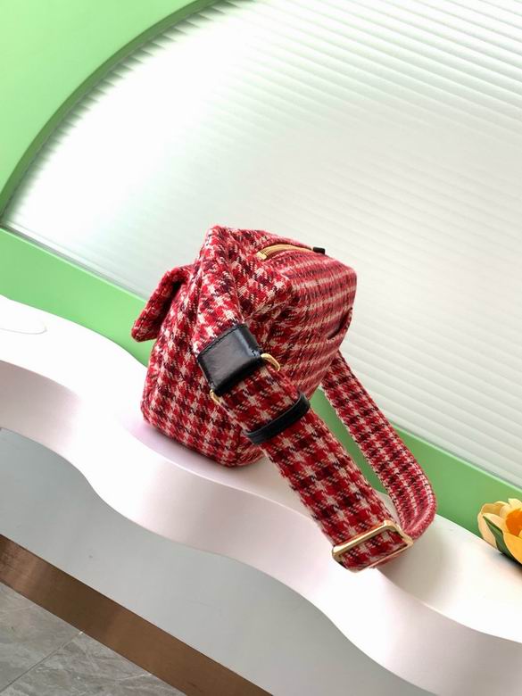 AS5052 18X30X8cm BL 1