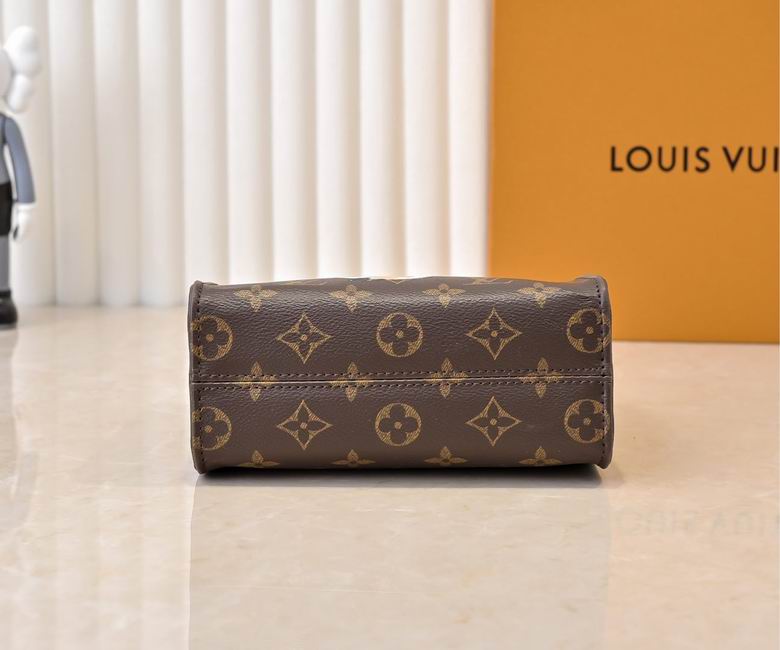 M46993 M13668 18X15X8.5cm YG 3