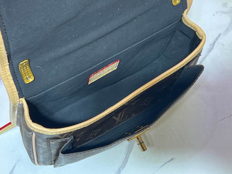 M57072 23X17X11cm YG 7