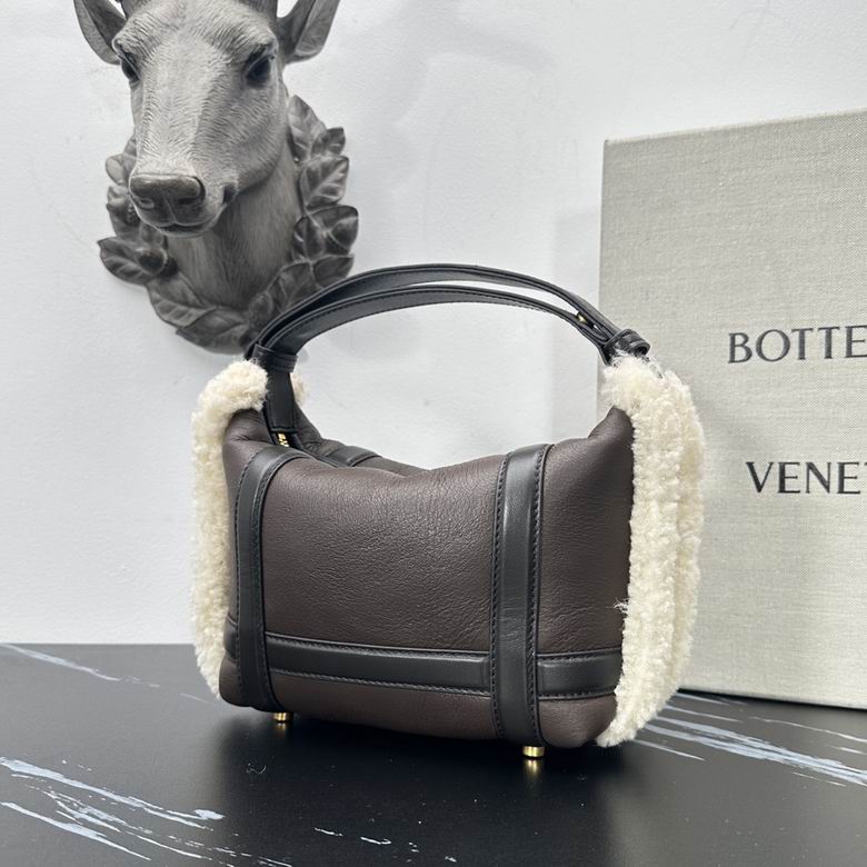 Wallace 6026 20X13X9.5cm BG 2