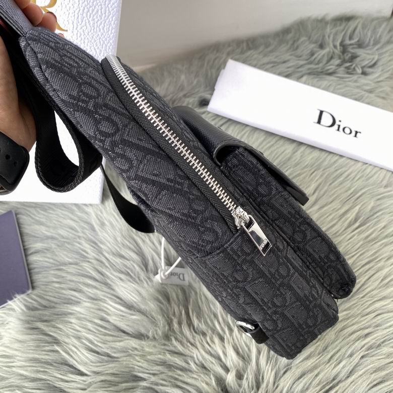 1040 30X18X5.5cm YG 5