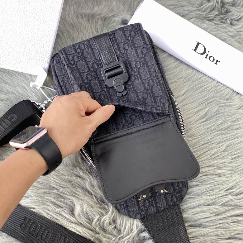 1040 30X18X5.5cm YG 6