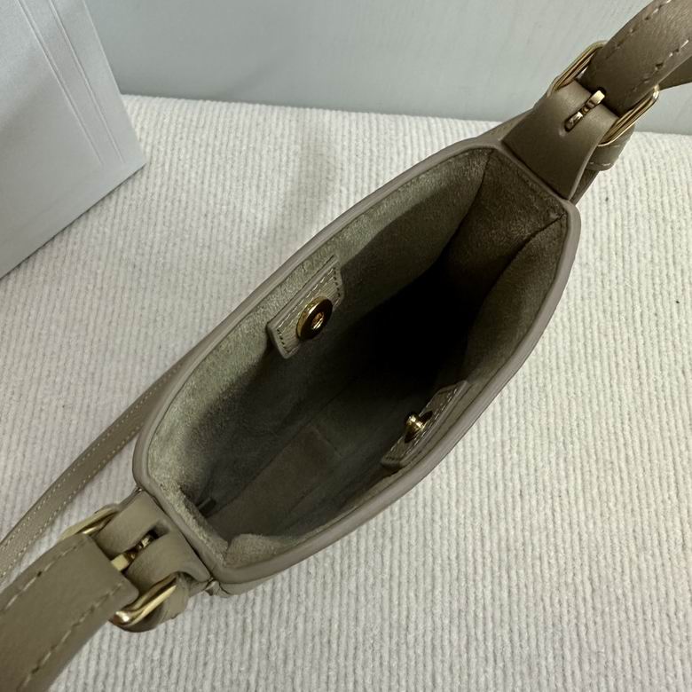 10M753 15X19.5X3cm SF 3色 15