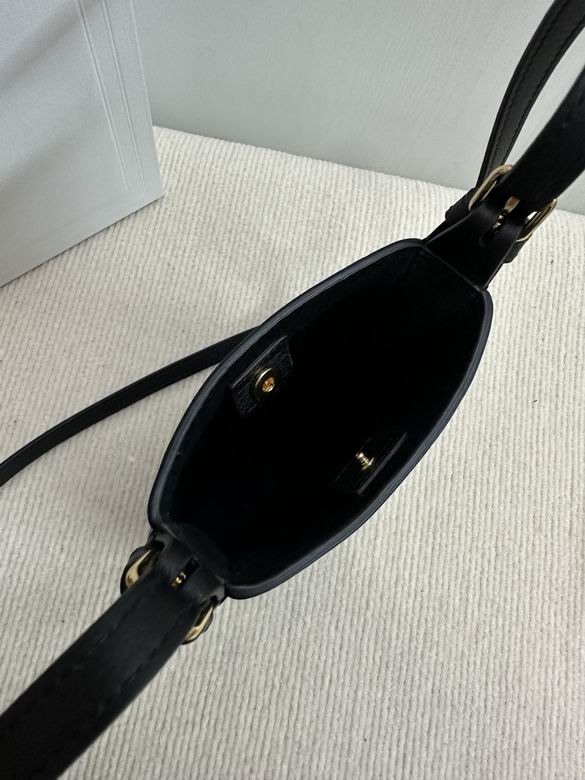 10M753 15X19.5X3cm SF 3色 24