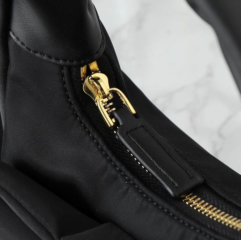 1BC241 22X13X7cm XMY 8