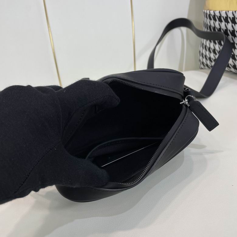 2322-5 19X13X6cm WP 7