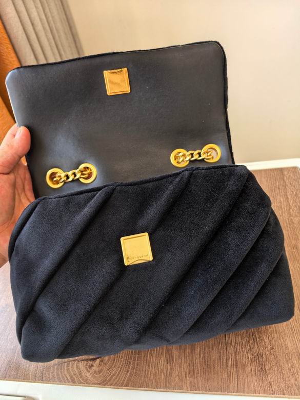 411 23.5X15X8cm TB 2