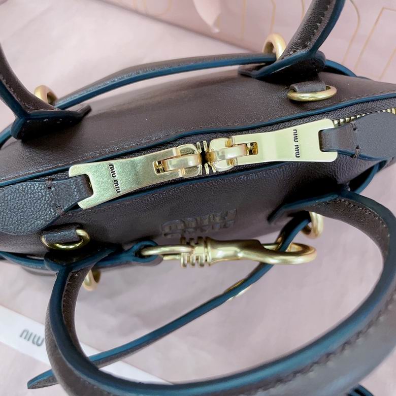 5BP090 21X13.5X8cm SF 3色 24