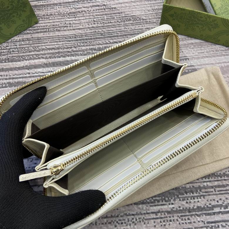 621889 19X10.5X2cm MP 4色 28